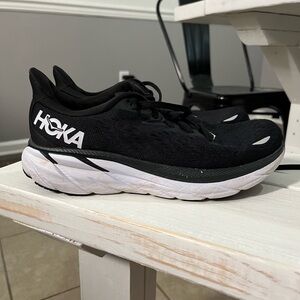 Women’s Hoka Clifton 8